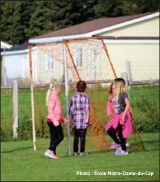  ?? Photo : École Notre-Dame-du-Cap ?? Rentrée à l'école Notre-Dame-du-Cap. Le bonheur de se retrouver entre amis, ça n'a pas de prix!