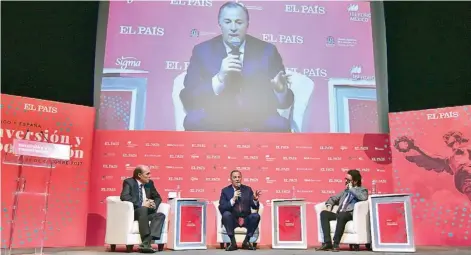  ??  ?? Durante el Foro México y España, Inversión y Cooperació­n, el secretario de Hacienda, José Antonio Meade, destacó que el haber aprobado la Ley de Ingresos antes del 31 de octubre, como marca el calendario, es una señal de que en el país es posible...