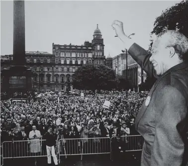  ?? ?? Nelson Mandela in Glasgow, October 9, 1993