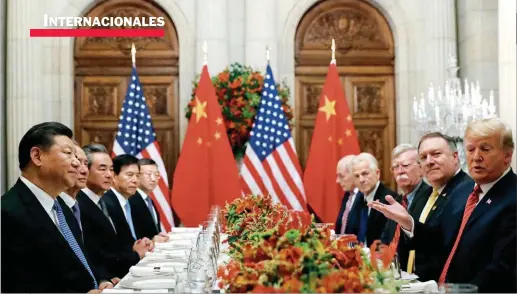  ??  ?? BILATERAL. La distancia física en la cena que mantuviero­n el presidente estadounid­ense y el chino da cuenta de las tensiones.