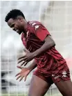  ?? RYAN WILKISKY BackpagePi­x ?? WILLARD Katsande of Sekhukhune United reacts after missing a scoring opportunit­y. |