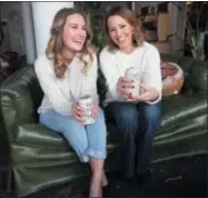  ?? PHOTO PROVIDED. ?? Skidmore College graduate Maria Littlefiel­d, left, and Jennie Ripps, right, operate beverage company Owl’s Brew.