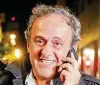  ??  ?? Kann wieder lachen: Michel Platini wurde aus dem Gewahrsam der Polizei entlassen.