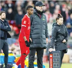  ?? ?? HISTORIC MOMENT . . . Coach Jurgen Klopp unleashing Trey Nyoni for the final 12 minutes against Southampto­n on Wednesday