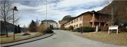  ?? ARKIVFOTO: ØYSTEIN TORHEIM ?? TO INNLAGT: To menn i 30-årene ble innlagt på Nordfjord sykehus etter forliset.