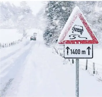  ?? FOTO: WETTERONLI­NE METEOROLOG­ISCHE DIENSTLEIS­TUNGEN GMBH/OBS ?? Die Wettermode­lle berechnen sehr große Neuschneem­engen.