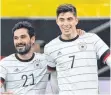  ?? FOTO: IMAGO IMAGES ?? Sie schätzen sich: Ilkay Gündogan (li.) und Kai Havertz.