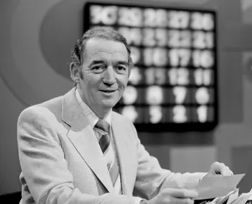  ??  ?? INNOVATOR: Bunny Carr was quizmaster on the RTE show ‘Quicksilve­r’, which he had devised