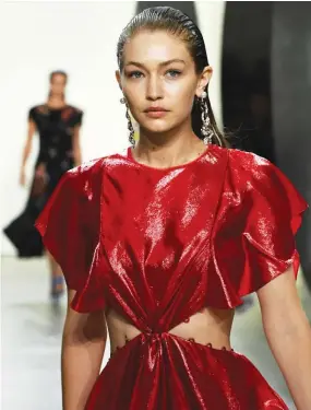  ?? Image courtesy of Tasaki Atelier ?? Supermodel Gigi Hadid wearing jewellery creations by TASAKI Atelier by Prabal Gurung