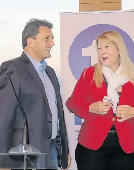  ?? FABIAN GASTIARENA ?? Juntos. Massa y Stolbizer quieren sacarle votos a la ex presidenta.