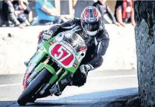  ??  ?? ●● Rob Mitchel-Hill has returned victorious from the Pre-TT Classic