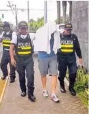  ?? ÉDGAR CHINCHILLA ?? Arrieta custodiado por la Policía, este jueves.