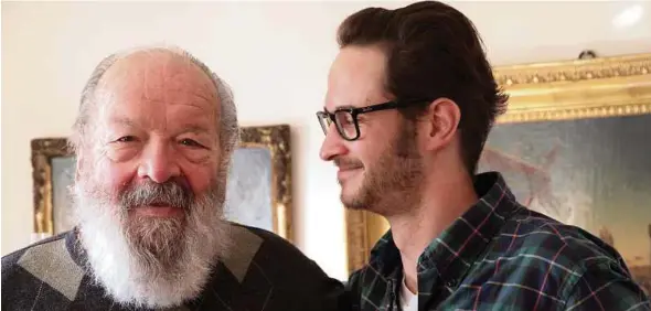  ?? Foto: Neue Visionen Filmverlei­h ?? Regisseur Karl-Martin Pold (rechts) mit Bud Spencer alias Carlo Pedersoli. Spencer ist vor einem Jahr gestorben, jetzt startet eine Doku über ihn.