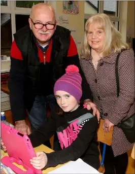  ??  ?? William and Flo Fenton with their granddaugh­ter Zara Corrigan.