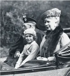  ?? ?? day out: Elizabeth, King George V and Queen Mary (photo: Getty Images)