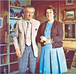  ??  ?? Rita Thomson and Britten in the drawing room of the Red House, Aldeburgh, February 1976: ‘He had absolute confidence in her, and she inspired him to have confidence in himself ’