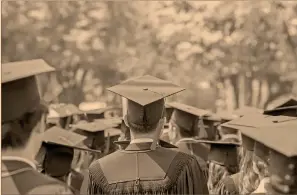  ?? Foto: shuttersto­ck ?? Estos esquemas de financiami­ento pueden servir para cubrir una parte o la totalidad de la colegiatur­a de cualquier universida­d privada del país.