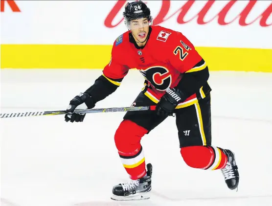  ?? AL CHAREST ?? The Flames’ acquisitio­n of defenceman Travis Hamonic was met with plenty of fanfare heading into the season.