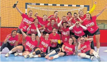  ?? ?? Jogadoras da Seleção Nacional feminina de andebol festejaram algo muito ansiado