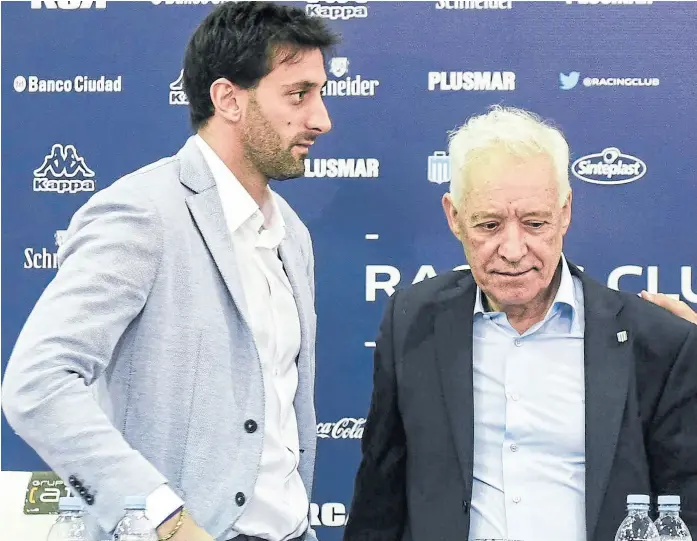  ?? S. cichero / afv ?? Diego Milito anunció dos días antes de la serie con Flamengo, por la Libertador­es, que dejará el cargo de director deportivo; un gran problema para el presidente Blanco