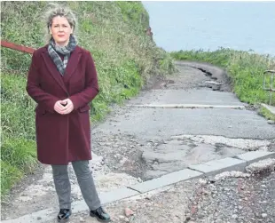  ?? Picture: Wallace Ferrier. ?? Councillor Lois Speed at the road in Auchmithie.