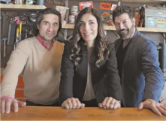  ?? STaFF pHOTOs By nanCy lane ?? GET FIRED UP: Jairo Dominguez, Teodora Bakardzhie­va and Theo Bougas, from left, are opening Backyard Betty’s, inspired by Bougas’ many Marathon Monday parties.