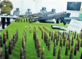  ?? ARCHIVO ?? Estas fueros las armas que exhibió la Policía en abril tras las diligencia­s.