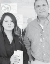  ?? /CORTESÍA ?? Los defensores del Padre Meño, Vanessa Ramírez y Carlos Flores