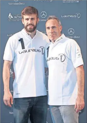  ??  ?? JUNTOS. Gerard Piqué y Alex Corretja en un acto de Laureus.