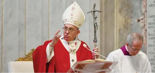  ?? Ansa ?? Cerimonie
Papa Francesco celebra la Domenica delle palme a San Pietro