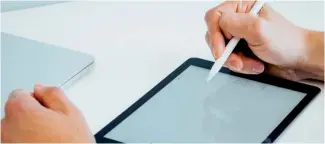  ?? F.E ?? Ser más rápido escribiend­o, selecciona­r texto de forma más precisa, utilizar gestos para ser más productivo y digitaliza­r documento, son algunas de las funciones ocultas del iPad.