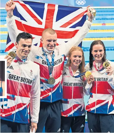  ?? ?? Kathleen Dawson, right, with the 4x100m team, James Guy, Adam Peaty and Anna Hopkin