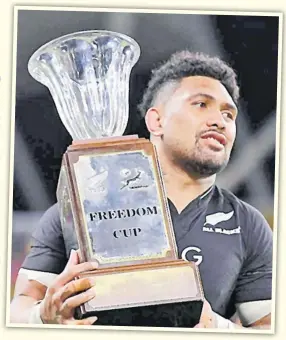  ?? Picture: STUFF ?? All Blacks skipper Ardie Savea with the Freedom Cup which they clinched with their victory over the Springboks.