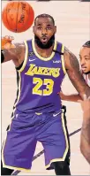  ??  ?? Clave. Lebron James anotó 38 puntos en la victoria de los Lakers sobre Portland.