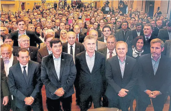  ?? Came ?? Macri, flanqueado por Sica, Díaz Beltrán, Bereciartú­a y Frigerio, ayer, en el acto en la CAME