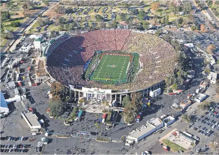  ??  ?? The Rose Bowl will play host Monday to the first football meeting between Oklahoma and Georgia. TIM LONG/AP