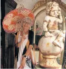 ?? Picture: BRIAN WITBOOI ?? HAUTE HISTORY: Aletta Bouwer of Colonial Antiques in Todd Street