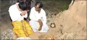  ?? MPOST ?? (Left) Abhishek Banerjee at a roadshow at Taldangra; (top) the TMC national general secretary offers puja in Ranibandh