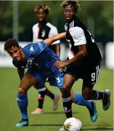  ??  ?? Talento Mamadou Kaly Sene, 18 anni, senegalese è arrivato alla Juventus lo scorso gennaio dal Vanchiglia dove aveva segnato 6 gol in Eccellenza