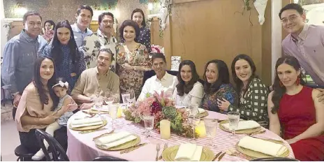  ??  ?? …with (back row, from left) Maru Sotto, Ciara, Gian and Maru’s daughter Mara; and front row, also from left: Gian’s wife Joy Woolbright with youngest daughter, Val Sotto, Vic Sotto and wife Pauleen Luna, Maru’s wife Mabel, Apples, and Lala and husband...