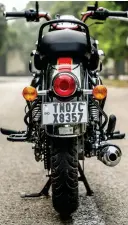  ??  ?? The tail light cluster is new and so are the winkers. However Royal Enfield has decided to continue with bulb rather than LEDs