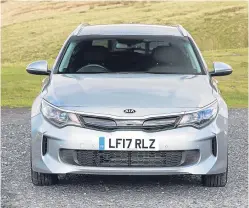  ??  ?? There will be a plug-in hybrid version of the Optima Sportswago­n on the way.