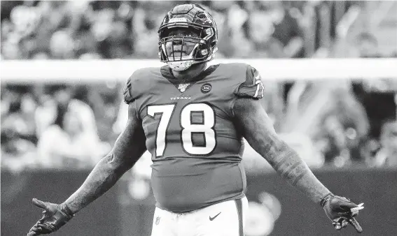  ?? Karen Warren / Staff photograph­er ?? Laremy Tunsil, acquired in a trade with Miami in August, is the first Texans offensive lineman to earn a Pro Bowl spot since left tackle Duane Brown in 2014.