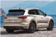  ??  ?? Auch nicht schlecht: die Heckansich­t des VW Touareg.