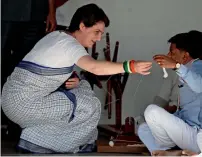  ?? Reuters ?? Congress party leader Priyanka gandhi Vadra is shown how to make thread from cotton during her visit to gandhi Ashram in Ahmedabad on Tuesday. —