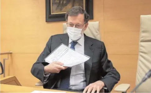  ?? // ÁNGEL DE ANTONIO ?? El expresiden­te Rajoy, ayer en la comisión del Congreso sobre la operación Kitchen