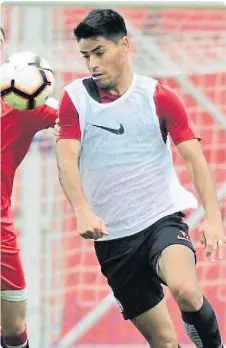  ??  ?? EN SU PRIMERA TEMPORADA EN BOEDO, POBLETE JUGÓ 20 PARTIDOS.