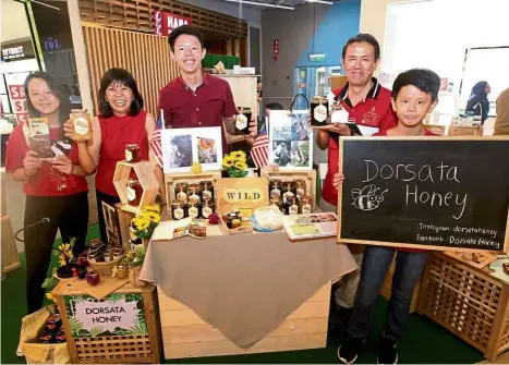  ??  ?? The family that works together stays together: (from left) Leong’s daughter Esher, Leong, son Pishon, hubby Loh and younger son Chayil. Everyone has a part to play in this family business. — Photos: azman Ghani/the Star