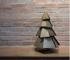  ?? Blasted Sand Bronze miniature Christmas tree from Industria Edition ??