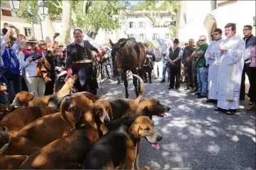  ?? (Photo doc H. D. S.) ?? Les chasseurs du Val d’Issole célébreron­t saint Hubert à Méounes, dimanche.